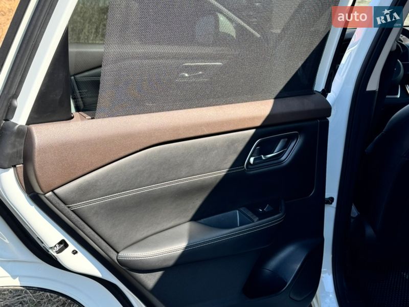 Позашляховик / Кросовер Nissan Rogue 2021 в Києві