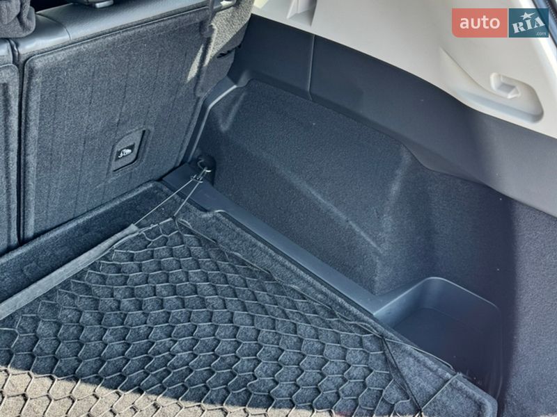 Позашляховик / Кросовер Nissan Rogue 2021 в Києві