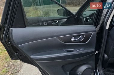 Внедорожник / Кроссовер Nissan Rogue 2015 в Полтаве