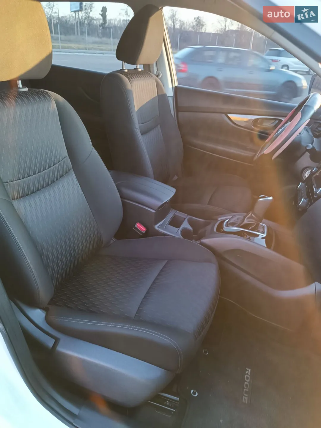 2018 Nissan Rogue - мініатюра 18