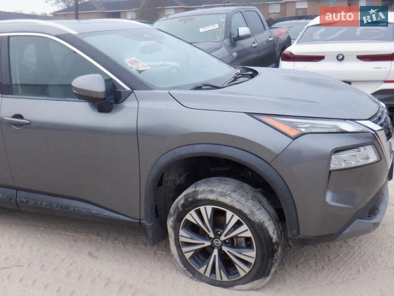 Внедорожник / Кроссовер Nissan Rogue 2021 в Киеве