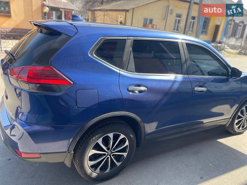 Внедорожник / Кроссовер Nissan Rogue 2017 в Ахтырке