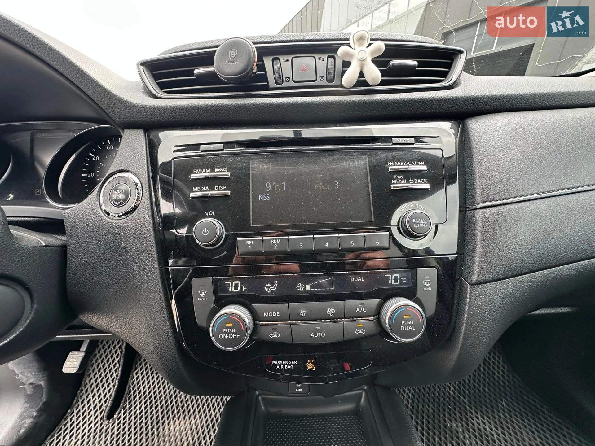 2017 Nissan Rogue - мініатюра 16