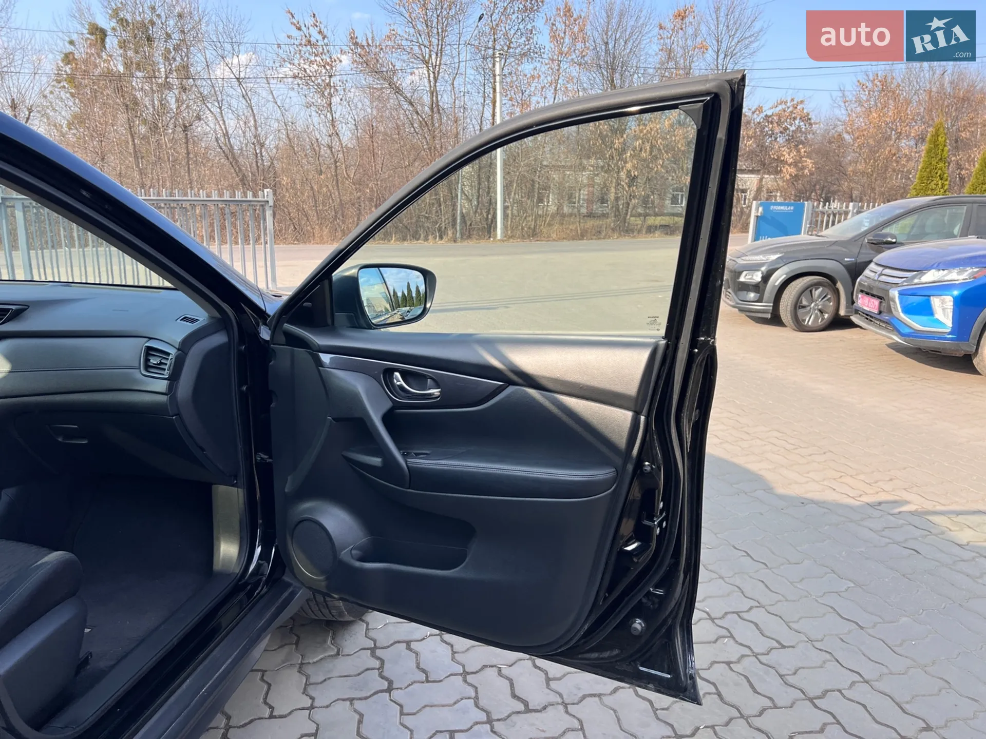 2019 Nissan Rogue - мініатюра 27
