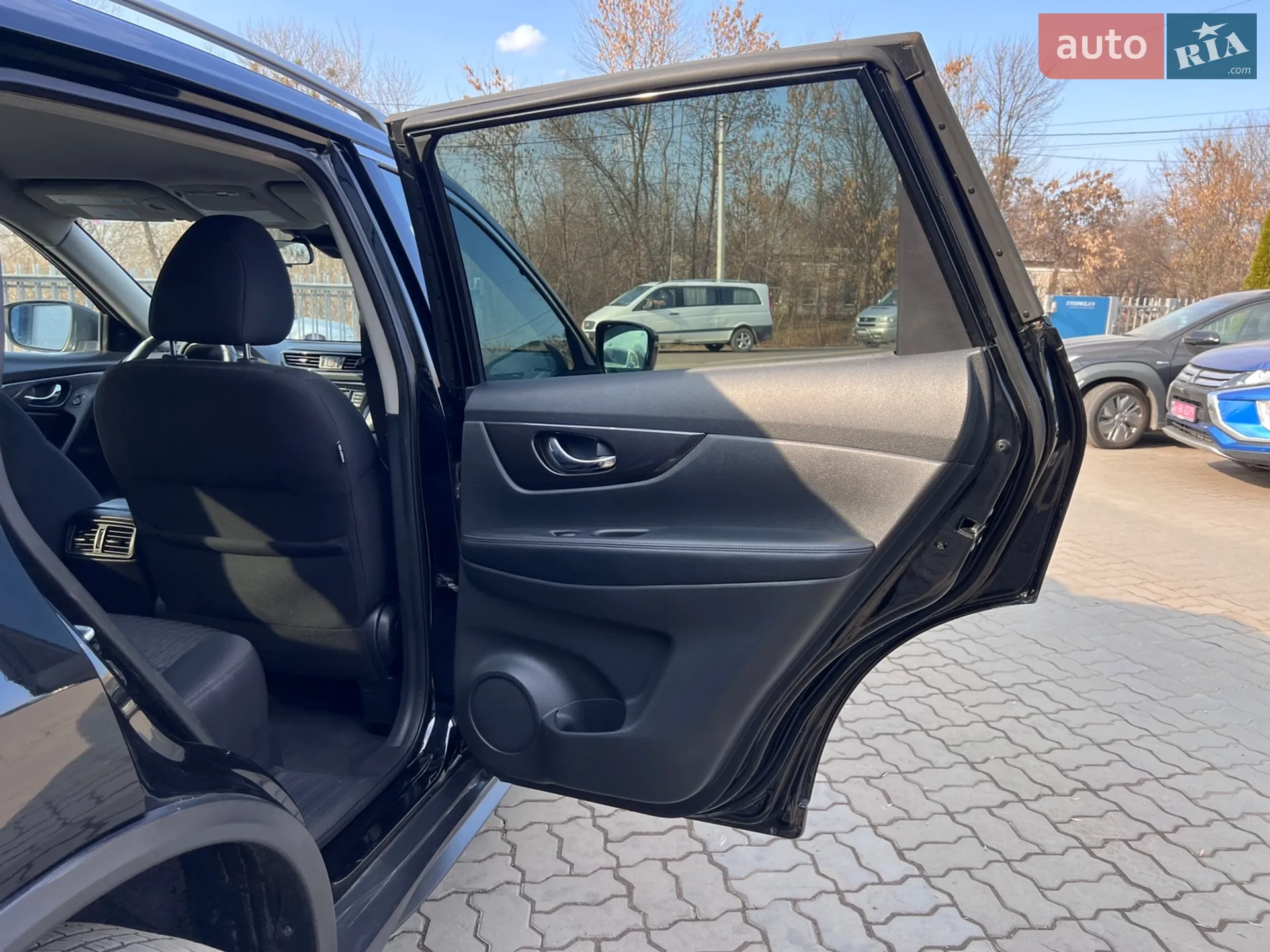 2019 Nissan Rogue - мініатюра 30