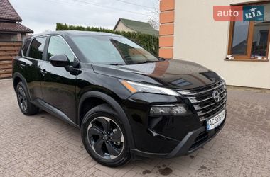 Позашляховик / Кросовер Nissan Rogue 2024 в Нововолинську