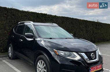 Внедорожник / Кроссовер Nissan Rogue 2017 в Львове