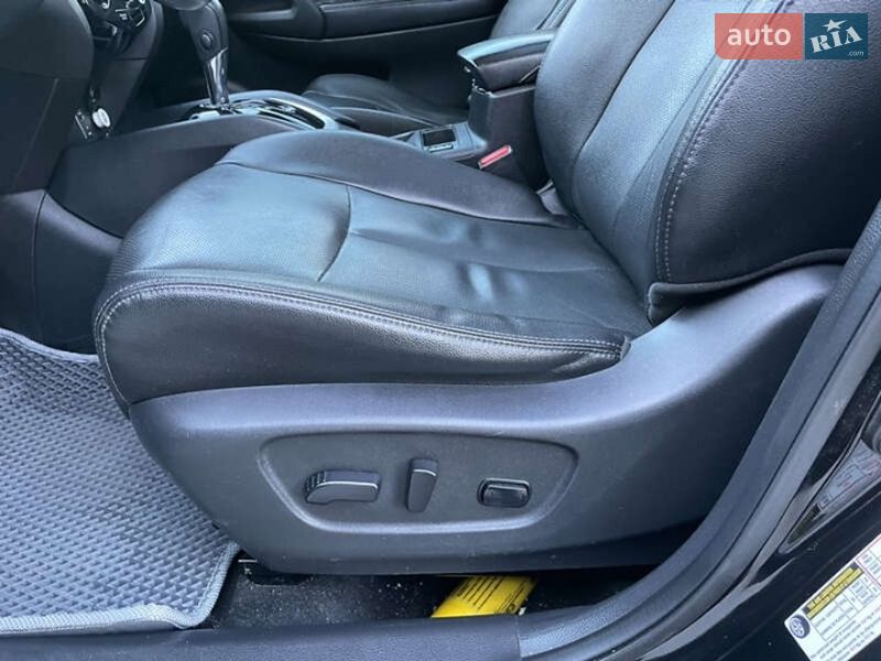 Внедорожник / Кроссовер Nissan Rogue 2016 в Тернополе фото 12 Внедорожник / Кроссовер Nissan Rogue 2016 в Тернополе