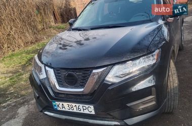 Позашляховик / Кросовер Nissan Rogue 2017 в Полтаві