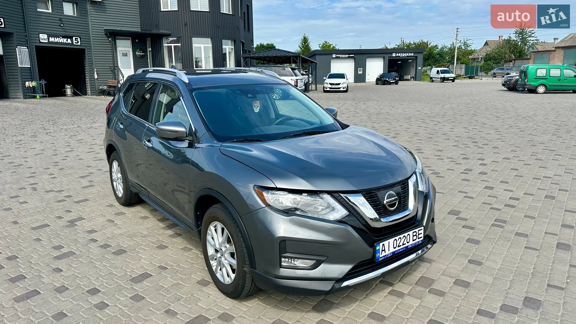 2019 Nissan Rogue - мініатюра 2