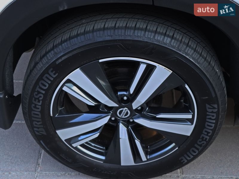 Внедорожник / Кроссовер Nissan Rogue 2021 в Кременчуге