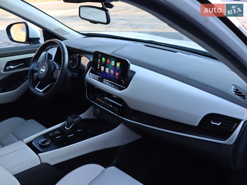 Внедорожник / Кроссовер Nissan Rogue 2021 в Кременчуге