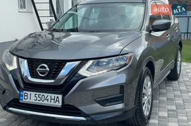 Внедорожник / Кроссовер Nissan Rogue 2016 в Лубнах