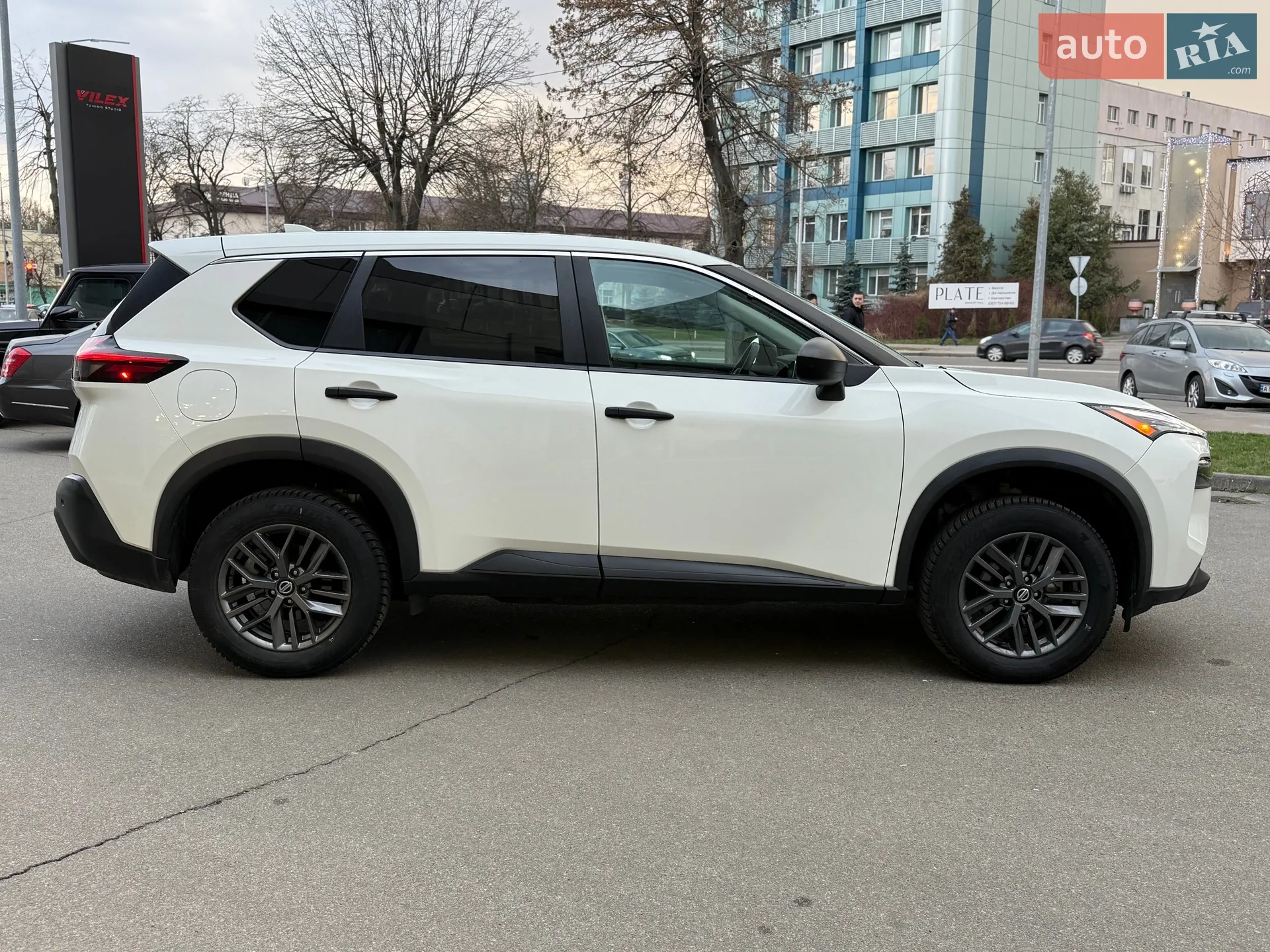 2021 Nissan Rogue - мініатюра 6