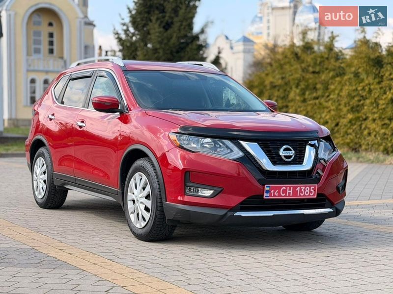 Позашляховик / Кросовер Nissan Rogue 2017 в Львові