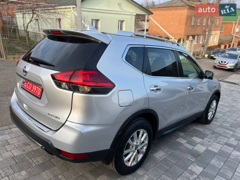 Внедорожник / Кроссовер Nissan Rogue 2017 в Хмельницком