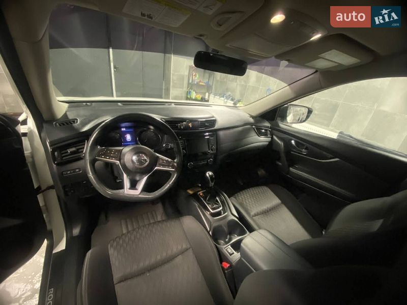 Внедорожник / Кроссовер Nissan Rogue 2018 в Кропивницком