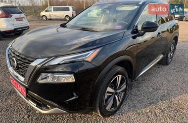 Позашляховик / Кросовер Nissan Rogue 2021 в Луцьку