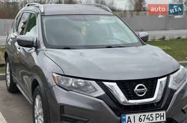 Позашляховик / Кросовер Nissan Rogue 2017 в Бучі