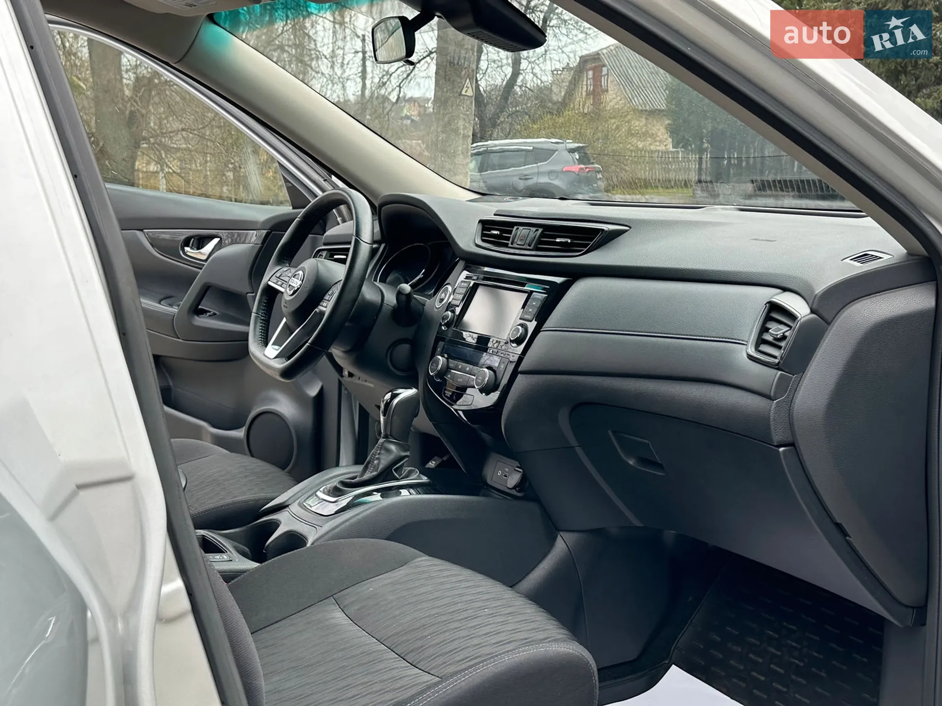 2020 Nissan Rogue - мініатюра 25