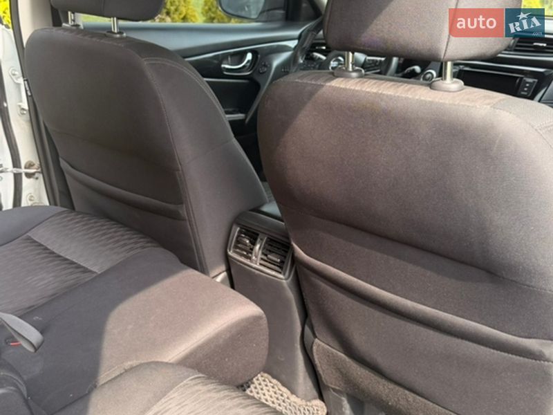 Внедорожник / Кроссовер Nissan Rogue 2018 в Яготине фото 11 Внедорожник / Кроссовер Nissan Rogue 2018 в Яготине