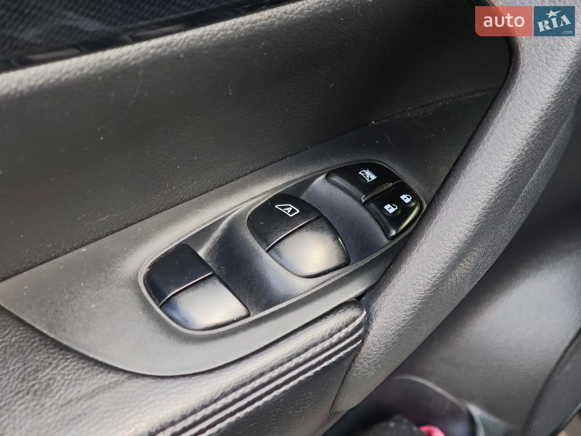 2015 Nissan Rogue - мініатюра 19