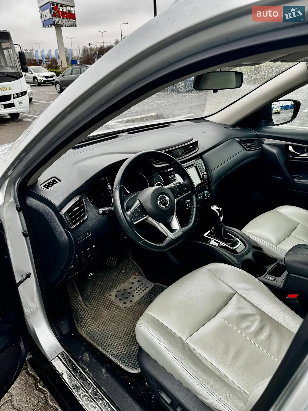 2018 Nissan Rogue - мініатюра 8
