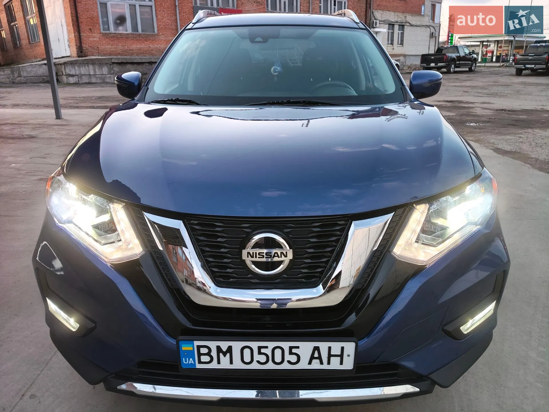 2018 Nissan Rogue - мініатюра 2