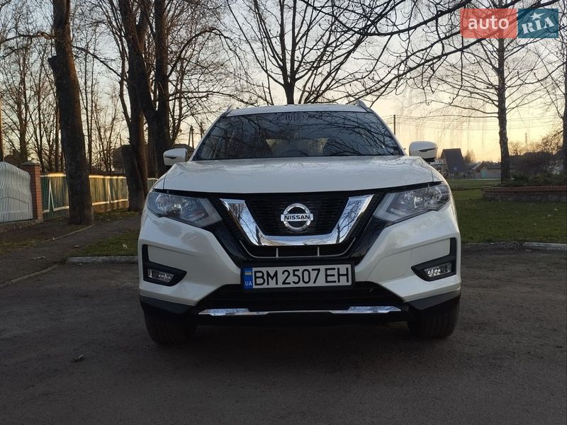 Внедорожник / Кроссовер Nissan Rogue 2019 в Ромнах