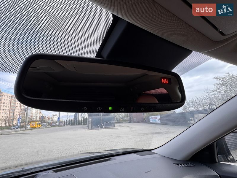 Позашляховик / Кросовер Nissan Rogue 2017 в Івано-Франківську