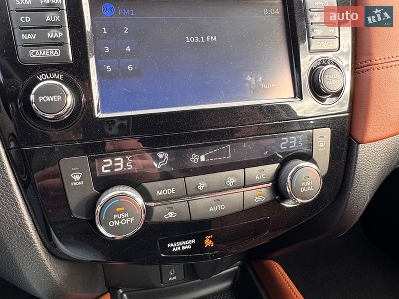 Позашляховик / Кросовер Nissan Rogue 2017 в Івано-Франківську