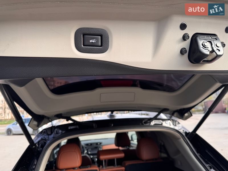 Позашляховик / Кросовер Nissan Rogue 2017 в Івано-Франківську