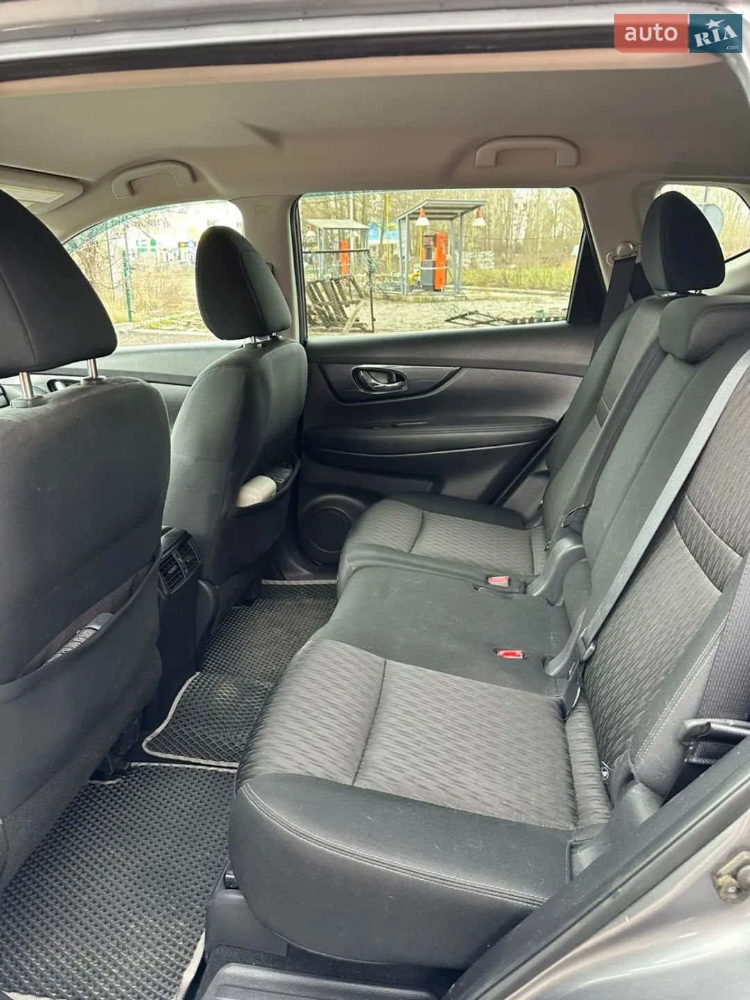 2018 Nissan Rogue - мініатюра 8