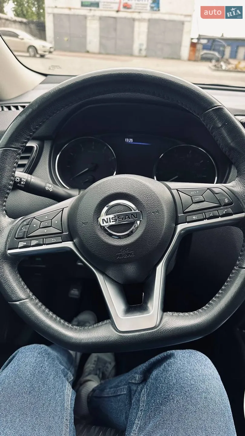 2017 Nissan Rogue - мініатюра 18