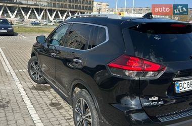Внедорожник / Кроссовер Nissan Rogue 2017 в Львове