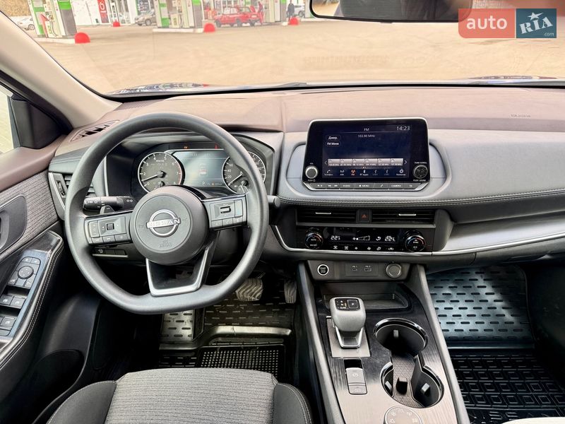 Позашляховик / Кросовер Nissan Rogue 2023 в Житомирі