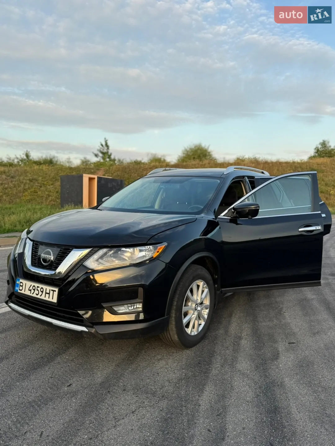 2017 Nissan Rogue - мініатюра 4
