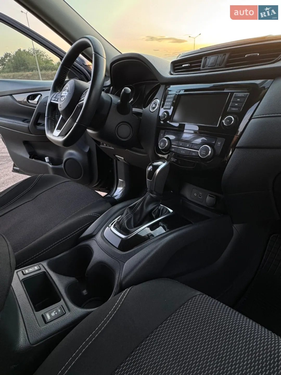 2017 Nissan Rogue - мініатюра 14