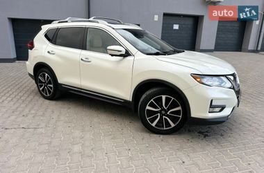 Внедорожник / Кроссовер Nissan Rogue 2018 в Тернополе