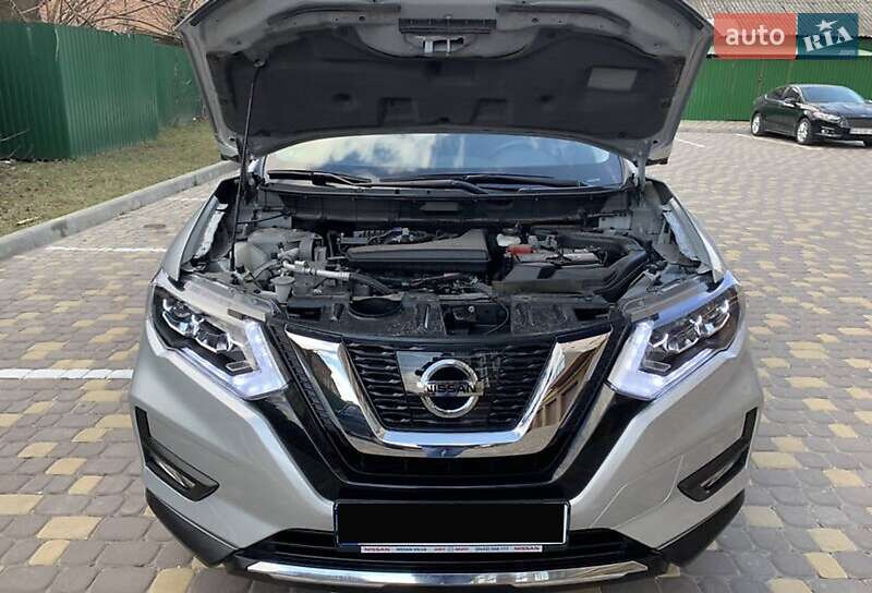 Позашляховик / Кросовер Nissan Rogue 2018 в Києві