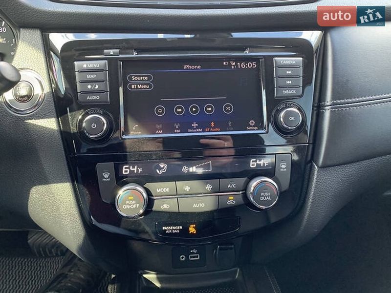 Позашляховик / Кросовер Nissan Rogue 2018 в Києві