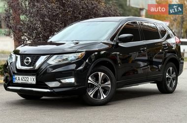 Позашляховик / Кросовер Nissan Rogue 2017 в Львові