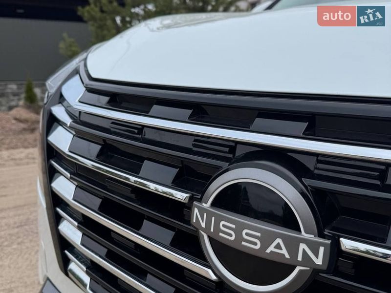 Позашляховик / Кросовер Nissan Rogue 2025 в Коростишеві