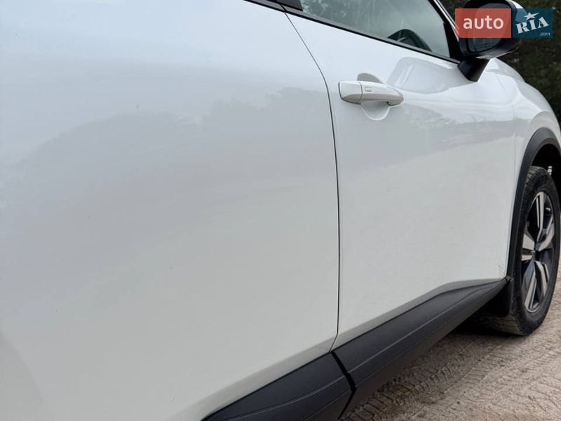 Позашляховик / Кросовер Nissan Rogue 2025 в Коростишеві