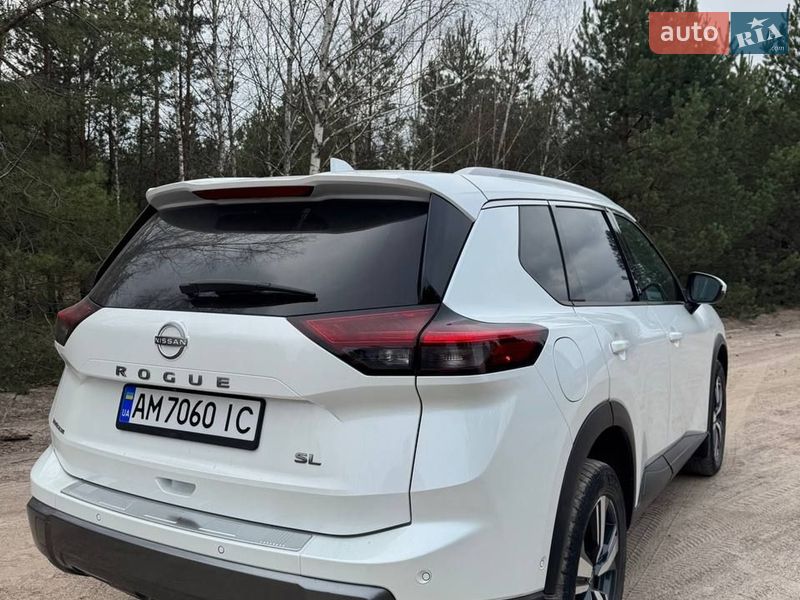Позашляховик / Кросовер Nissan Rogue 2025 в Коростишеві