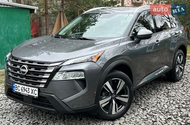 Позашляховик / Кросовер Nissan Rogue 2023 в Львові