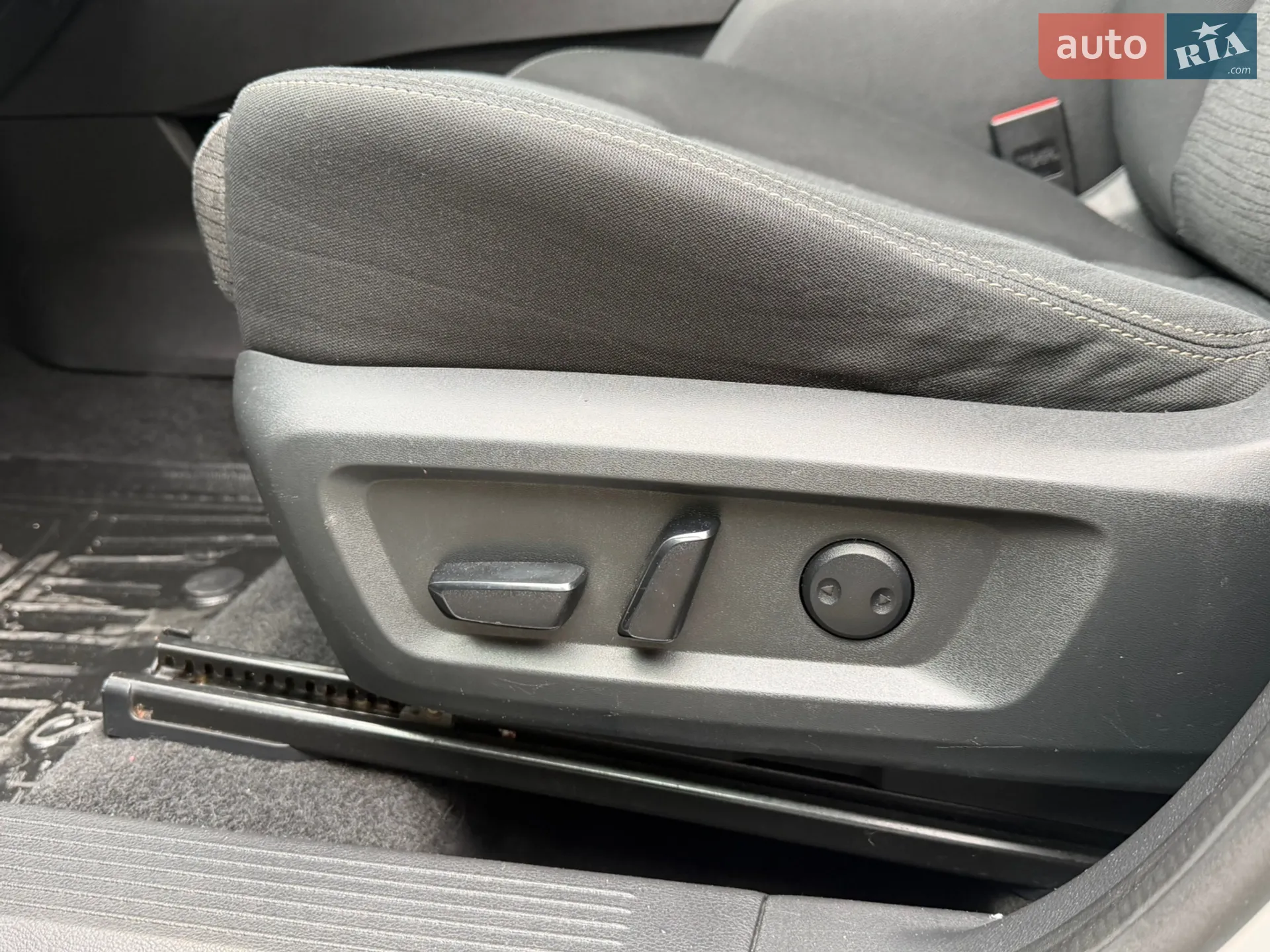 2021 Nissan Rogue - мініатюра 7