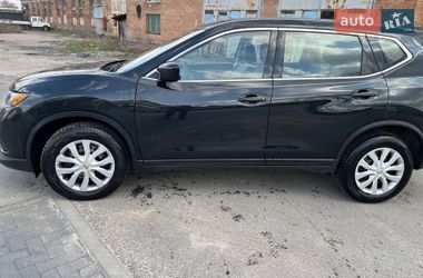 Позашляховик / Кросовер Nissan Rogue 2015 в Лубнах