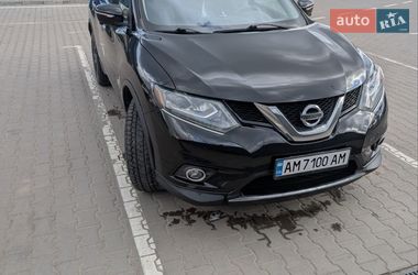 Позашляховик / Кросовер Nissan Rogue 2015 в Житомирі