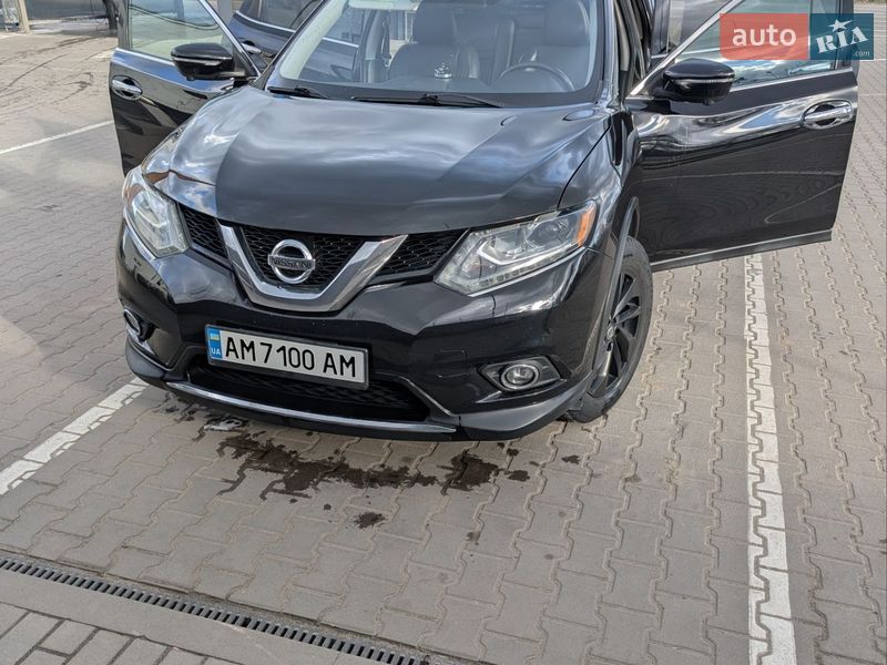 Позашляховик / Кросовер Nissan Rogue 2015 в Житомирі